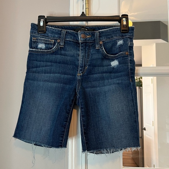 Joe's Jeans Dark Blue Jean Shorts size 26, distressed, raw hem EUC - Picture 1 of 7